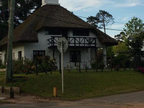 Casa En Pinares Para 12 Personas