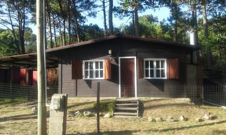 Casa En La Paloma, Zona Tranquila, Arbolada, Playa Anaconda, Sobre Av.del Navio